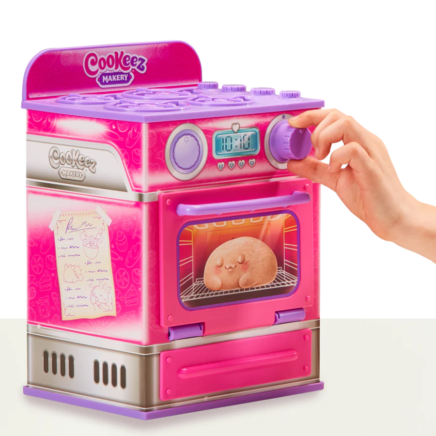 Cookeez Makery Oven Playset - Cinnamon Treatz - Image 5