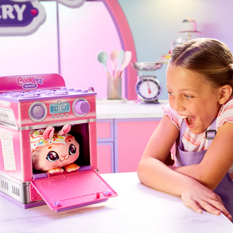 Cookeez Makery Oven Playset - Cinnamon Treatz - Image 8