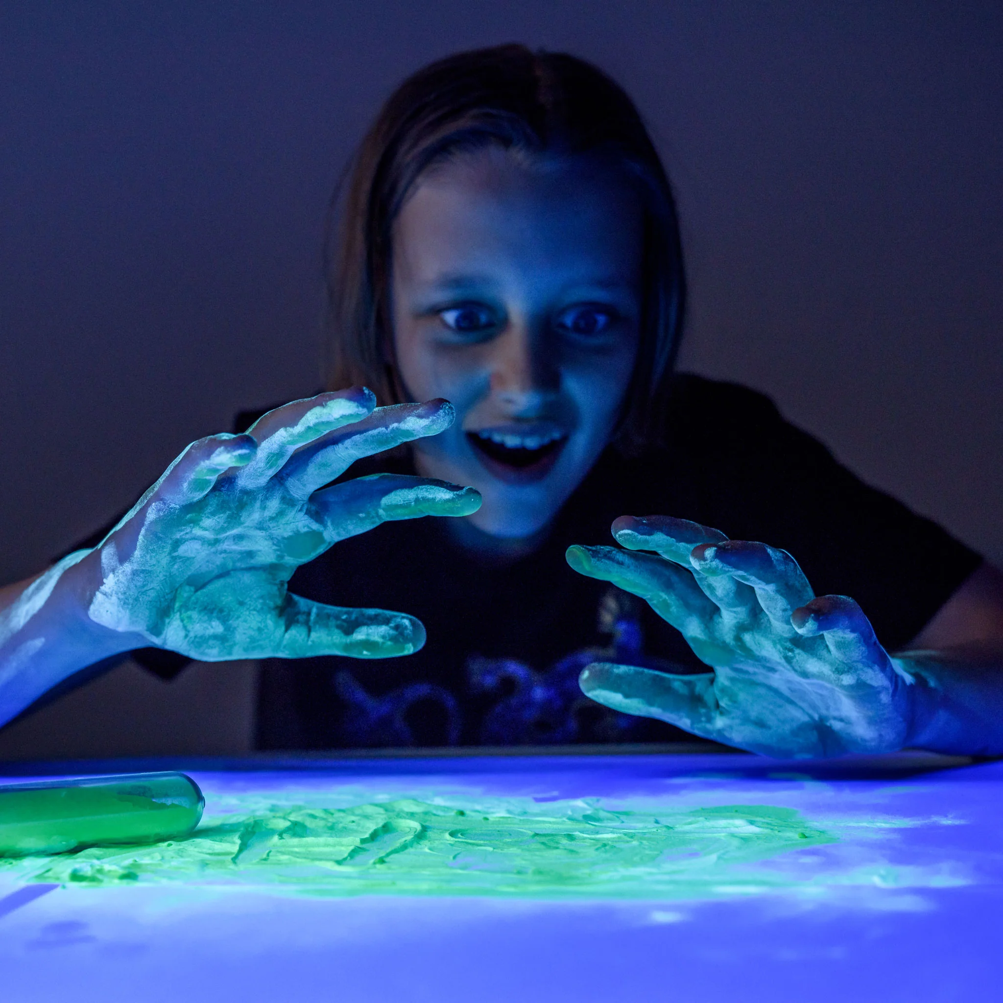 Heebie Jeebies Luminescent Lab Chemistry - Image 5