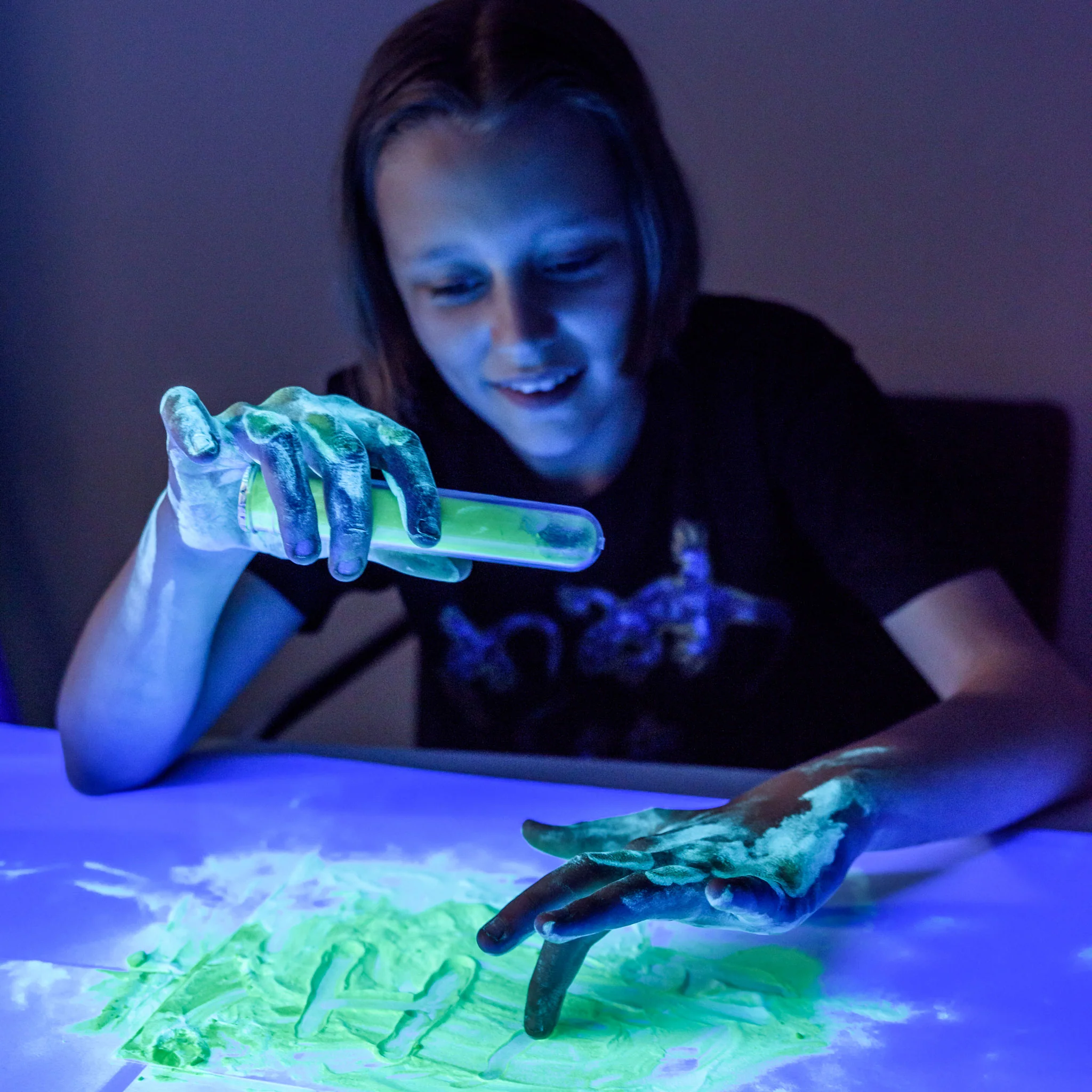 Heebie Jeebies Luminescent Lab Chemistry - Image 6