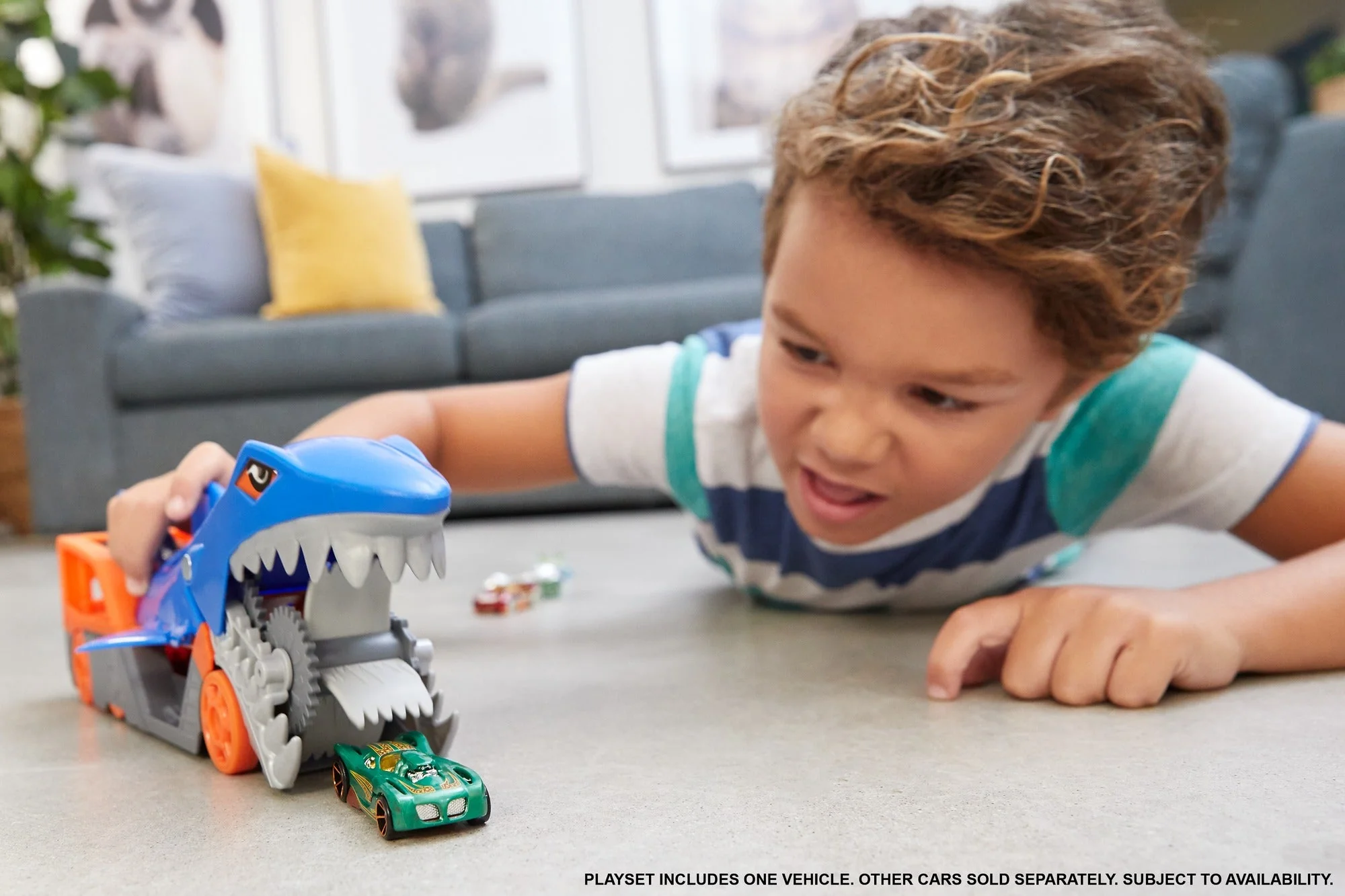 Hot Wheels Shark Chomp Transporter Playset - Image 4