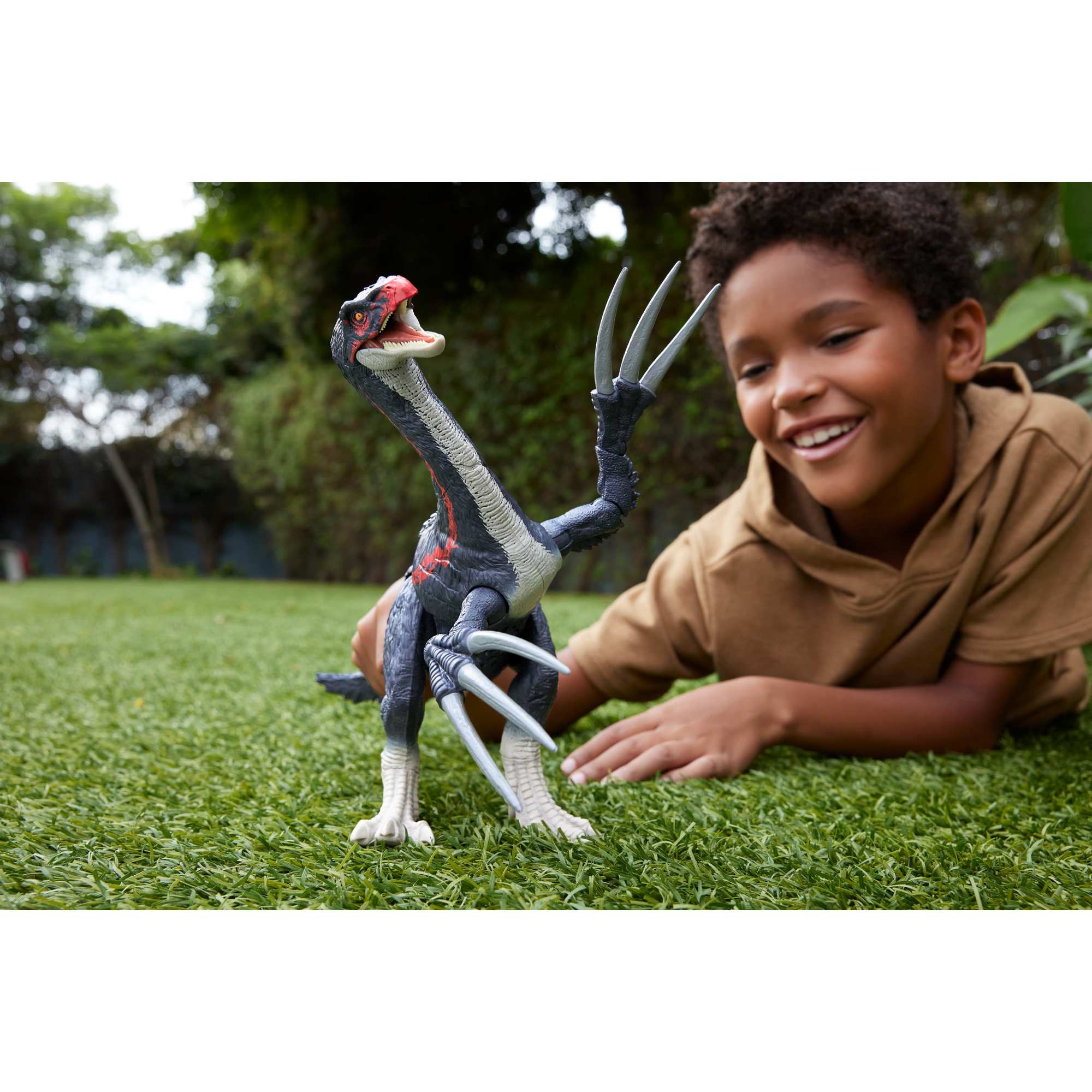 Jurassic World Slash 'N Roar Therizinosaurus - Image 6