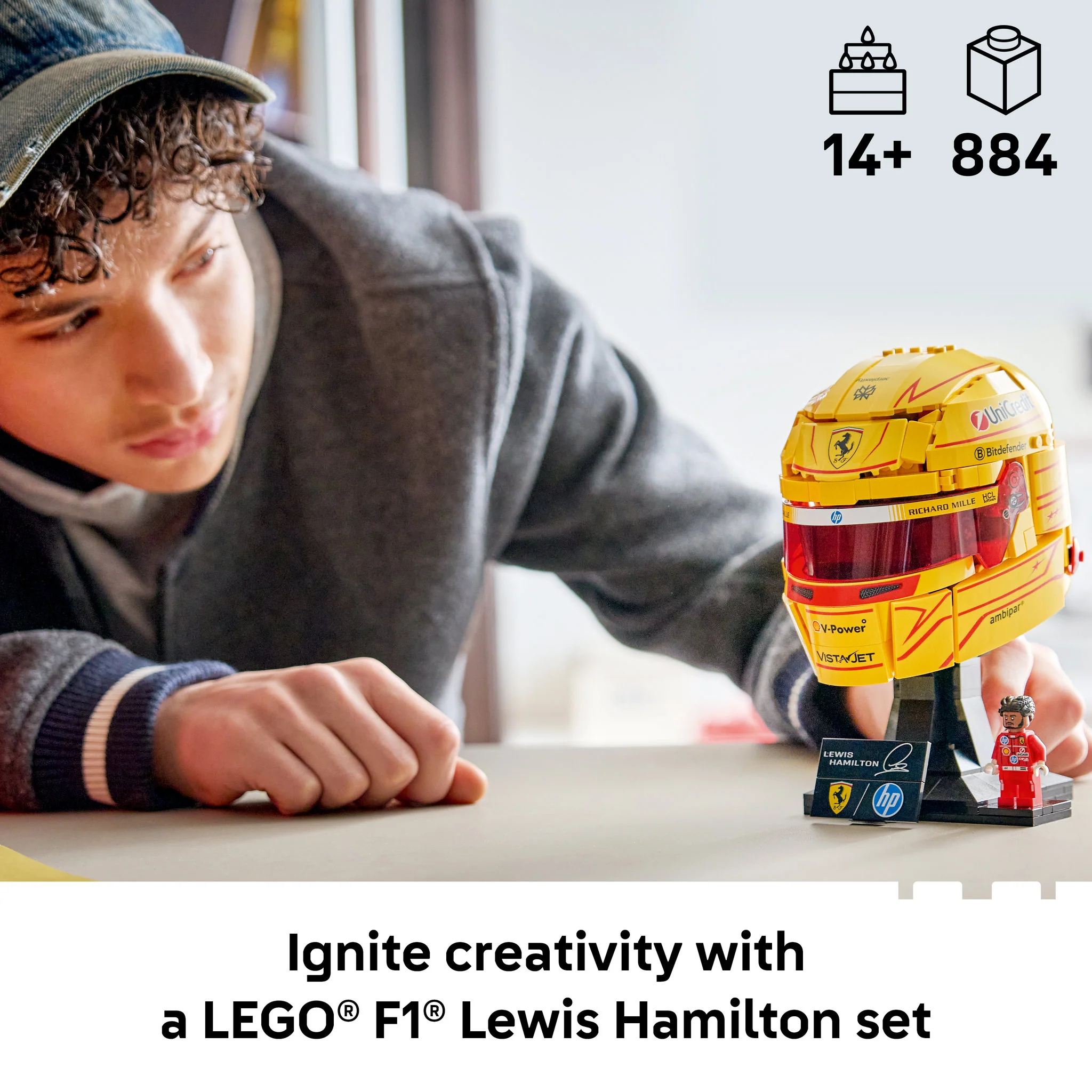LEGO 43022 Editions Scuderia Ferrari HP Lewis Hamilton Helmet - Image 4