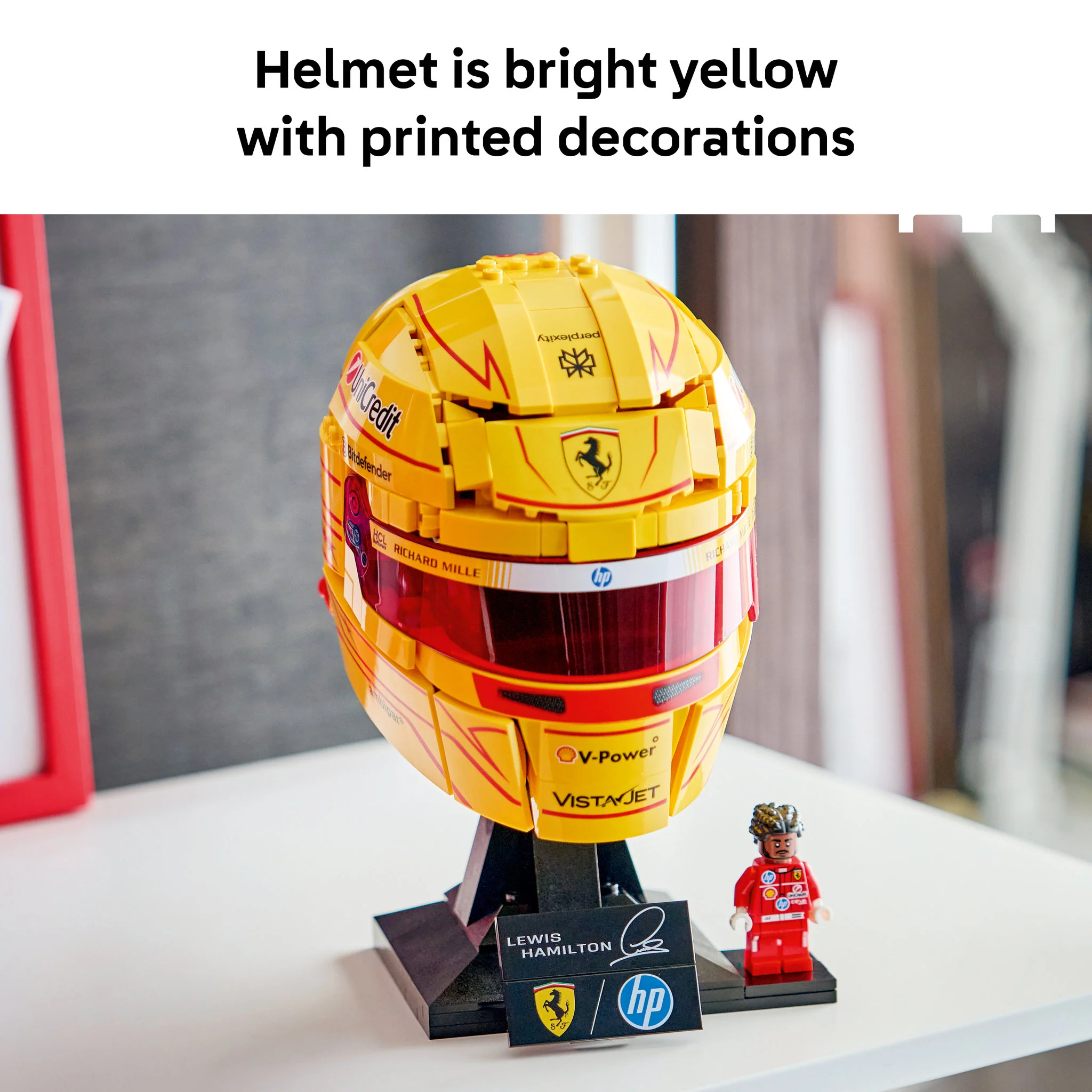 LEGO 43022 Editions Scuderia Ferrari HP Lewis Hamilton Helmet - Image 5
