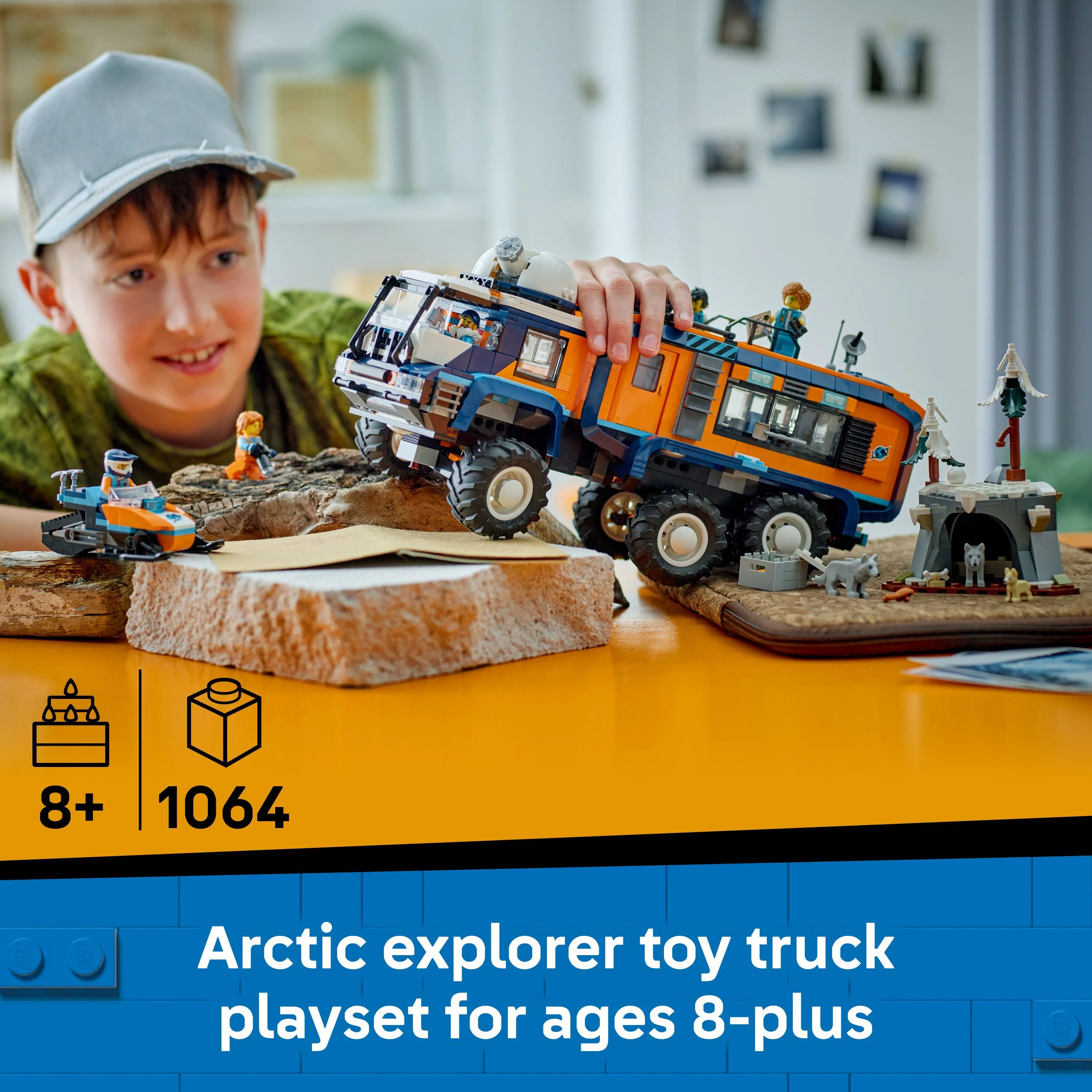 LEGO 60471 City Arctic Explorer Science Lab Truck - Image 4