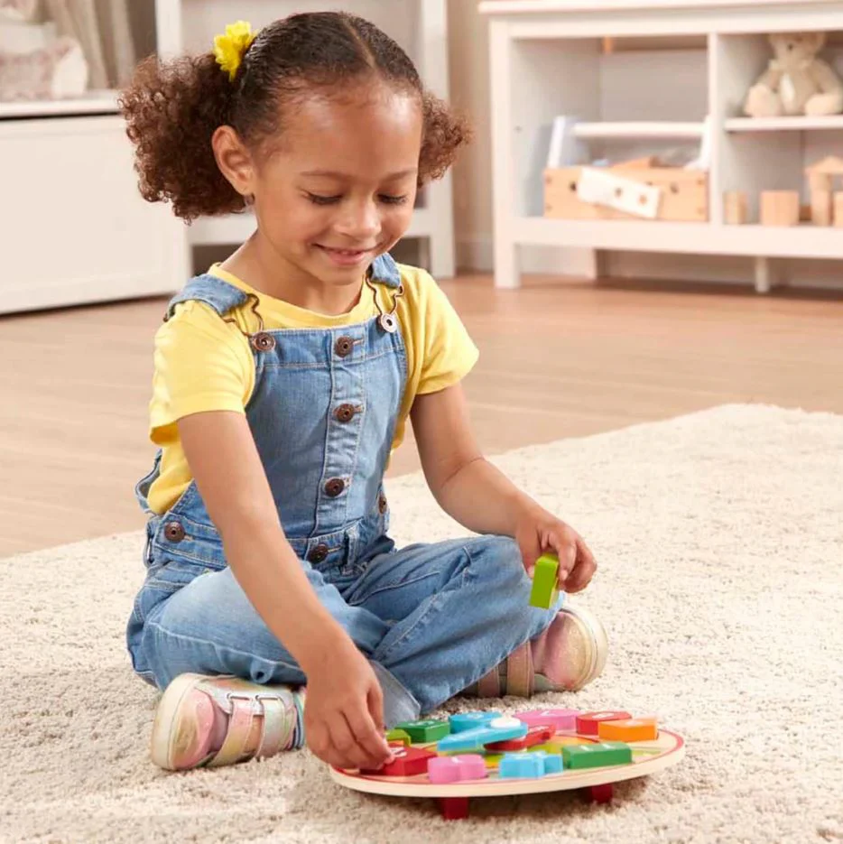 Melissa & Doug Classic Toy Shape Sorting Clock - Image 5