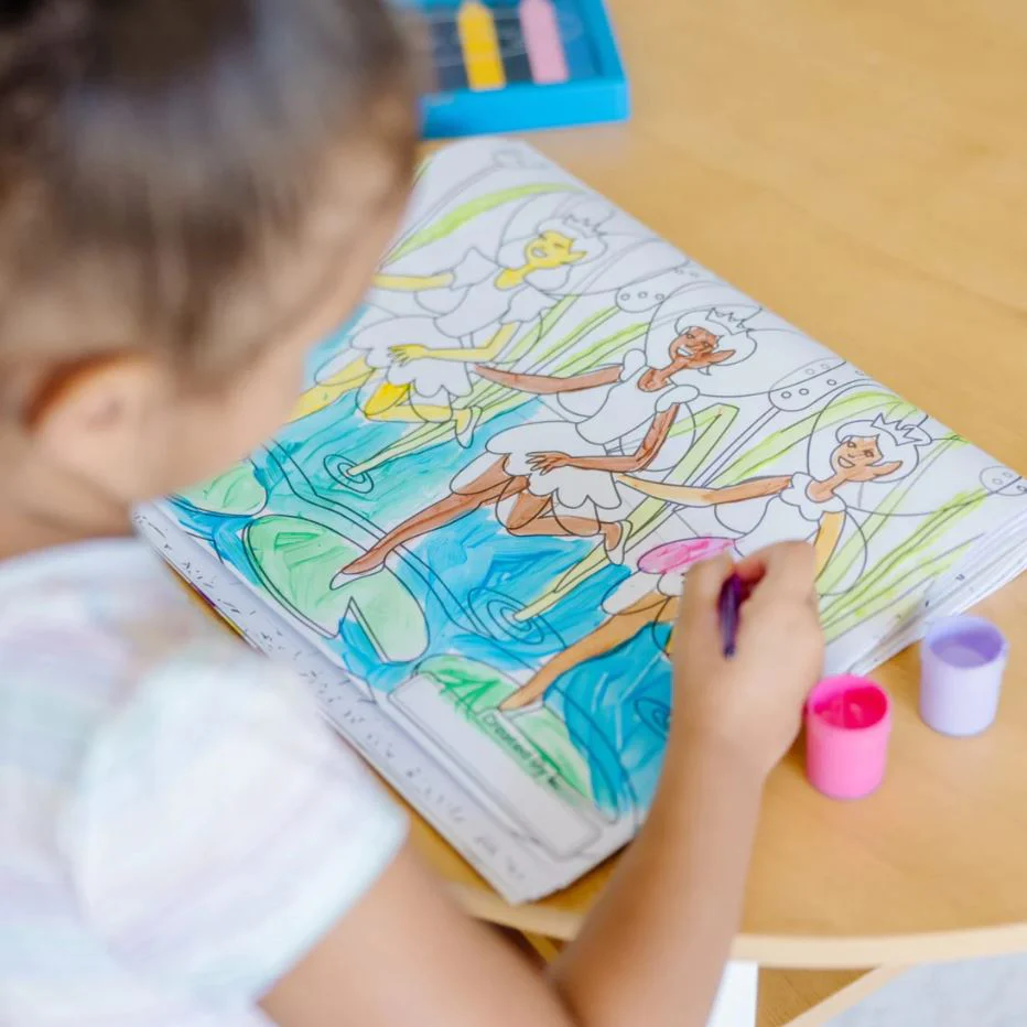 Melissa & Doug Jumbo Colouring Pad - Princess & Fairy - Image 4