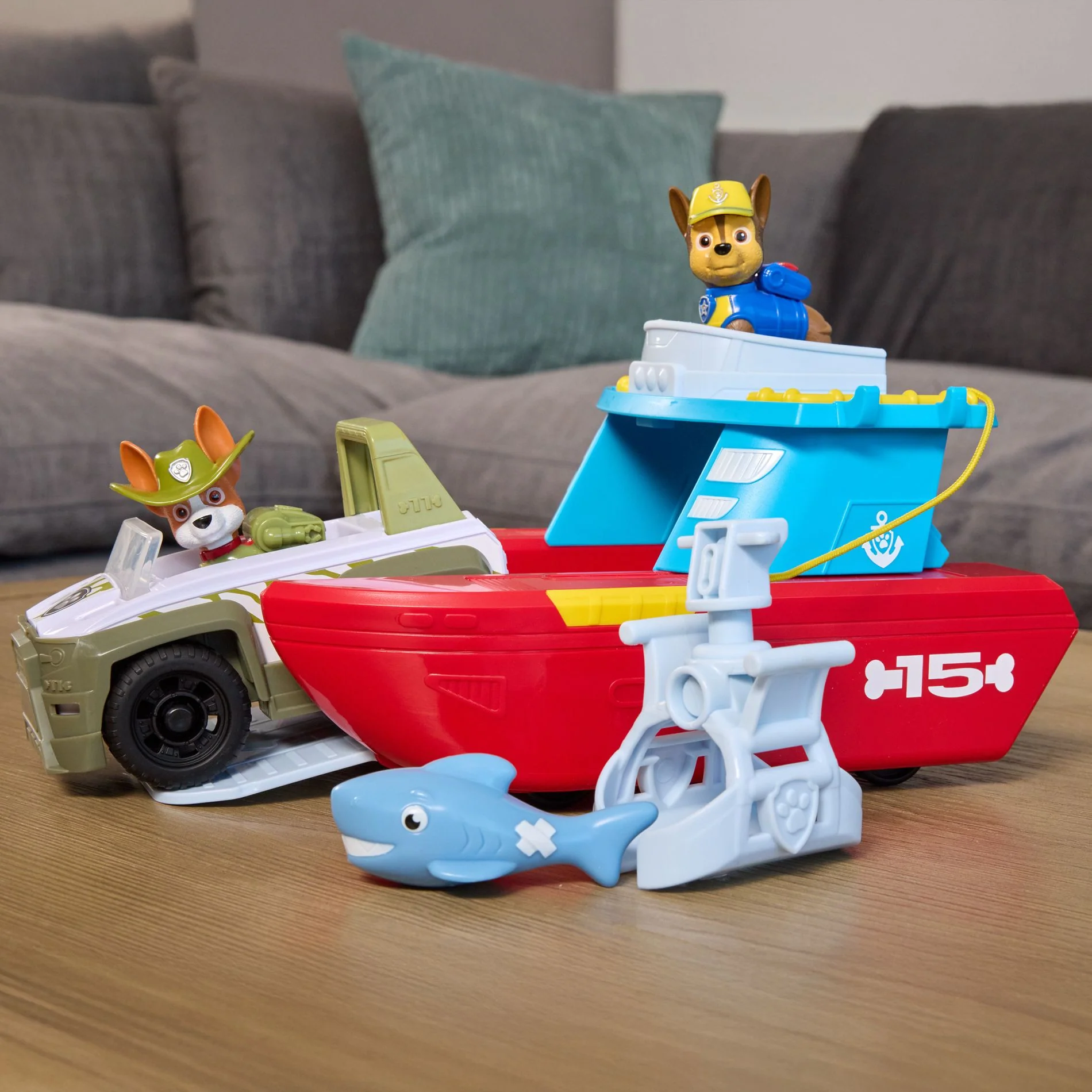 PAW Patrol Sea Patroller Vehicle With Chase Figure - Image 4