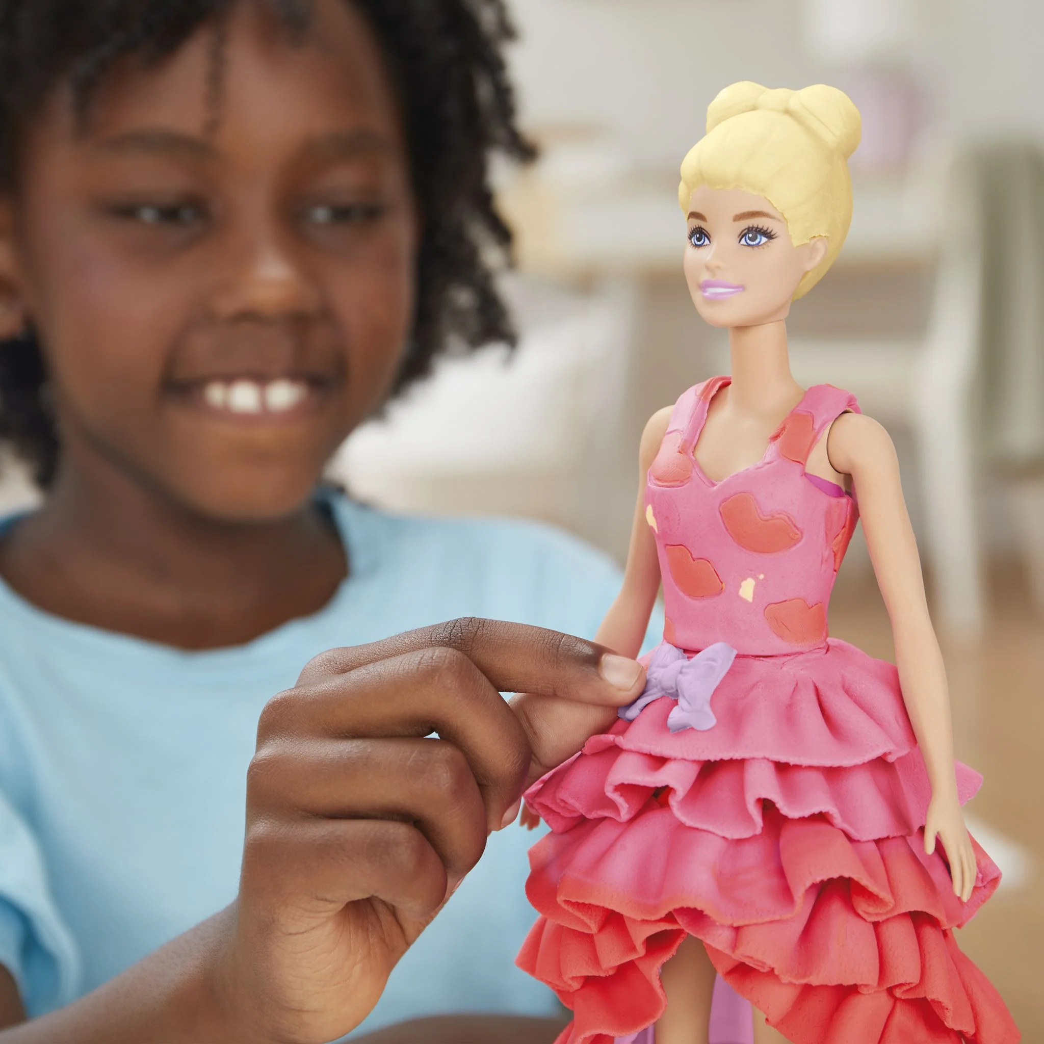 Play-Doh Barbie Designer Fashion Show Set - Image 7