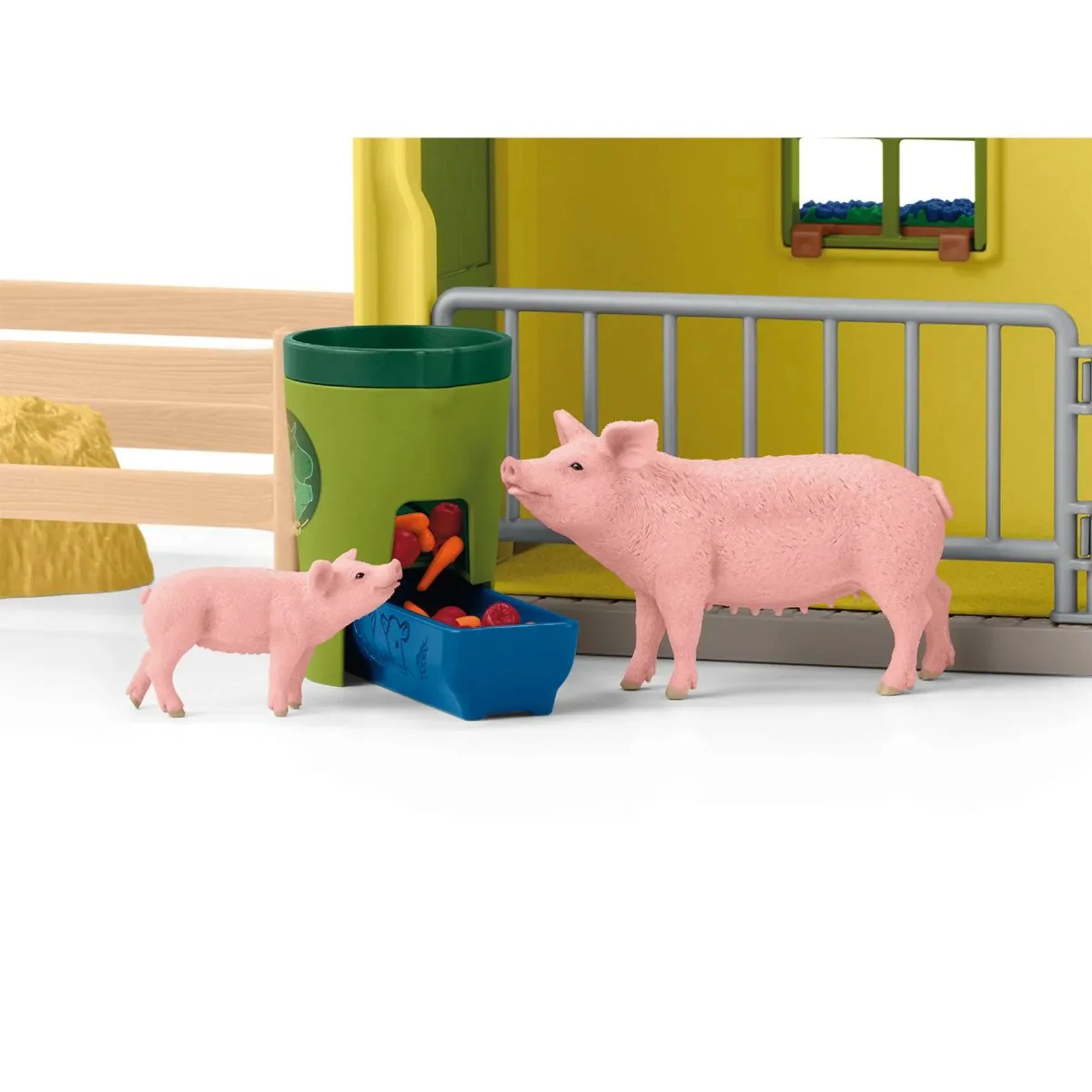Schleich Large Farm With Animals & Accessories Set - Image 3