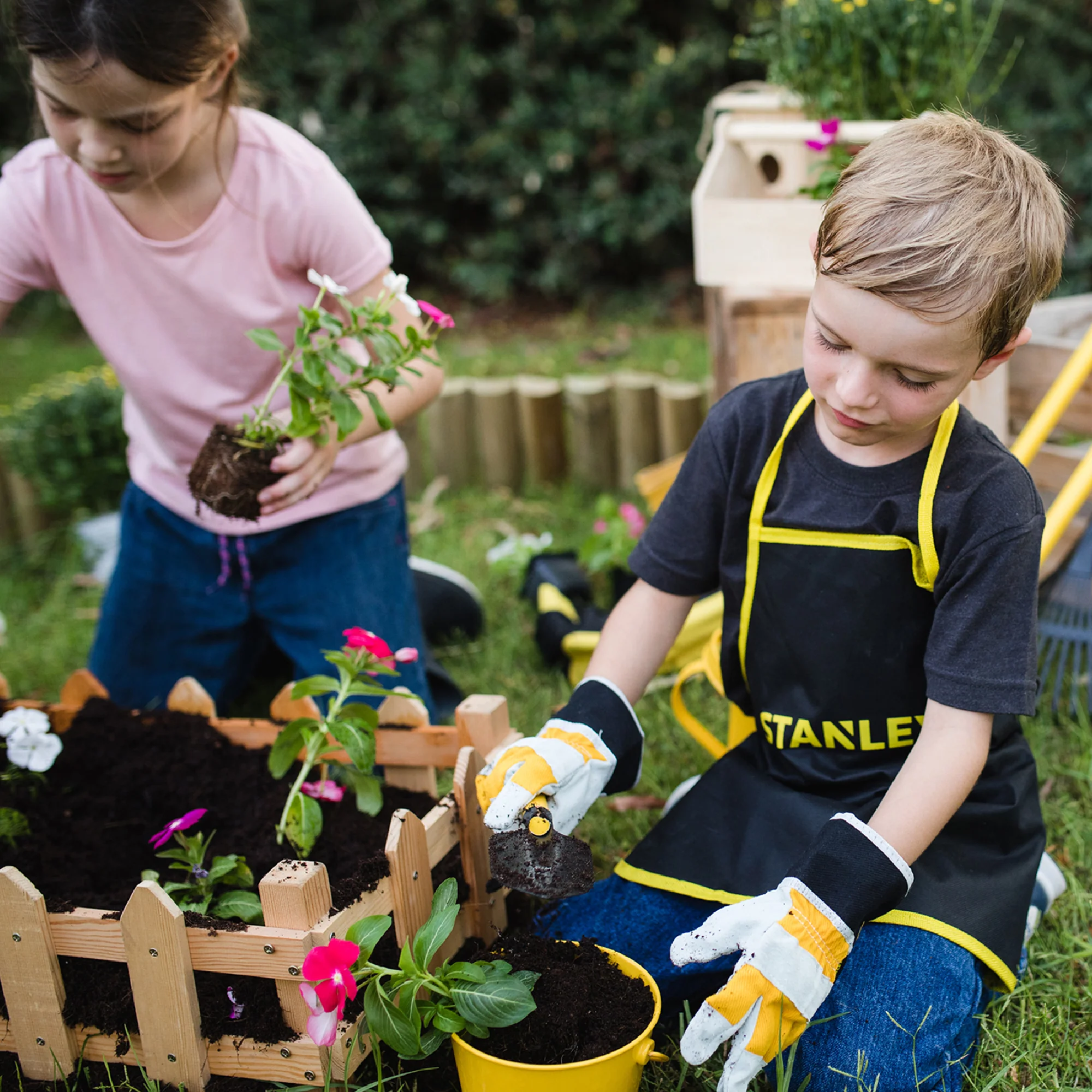 Stanley Jr. 3 Piece Garden Hand Tool Set - Image 4