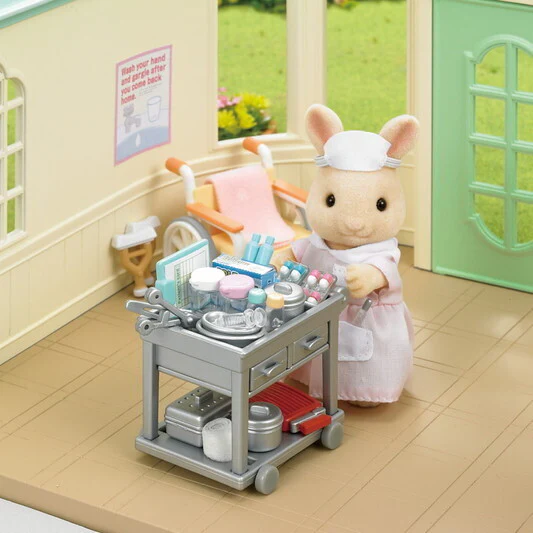 Sylvanian Families Country Nurse Set - Image 4