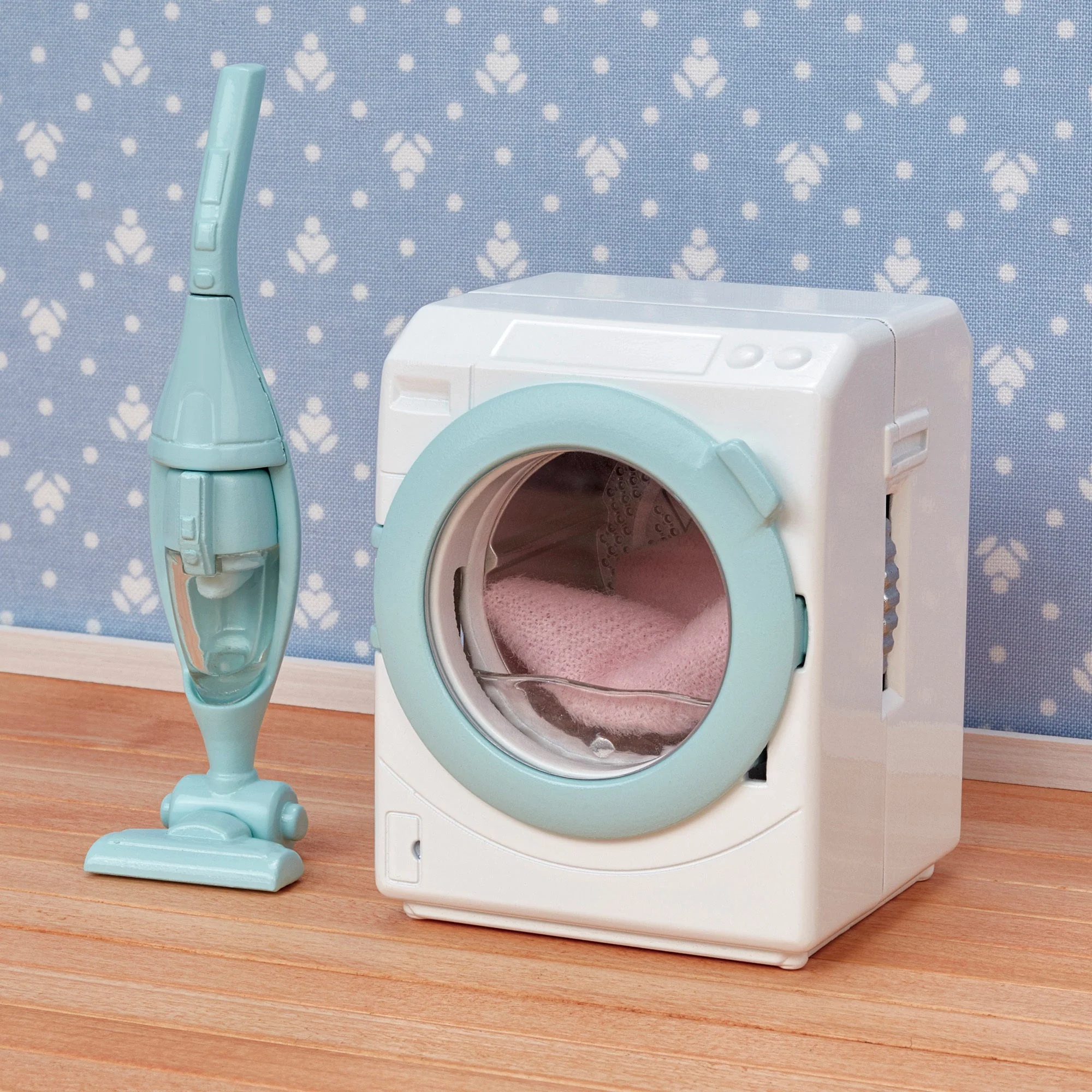 Sylvanian Families Laundry & Vacuum Cleaner Accessories Set - Image 4