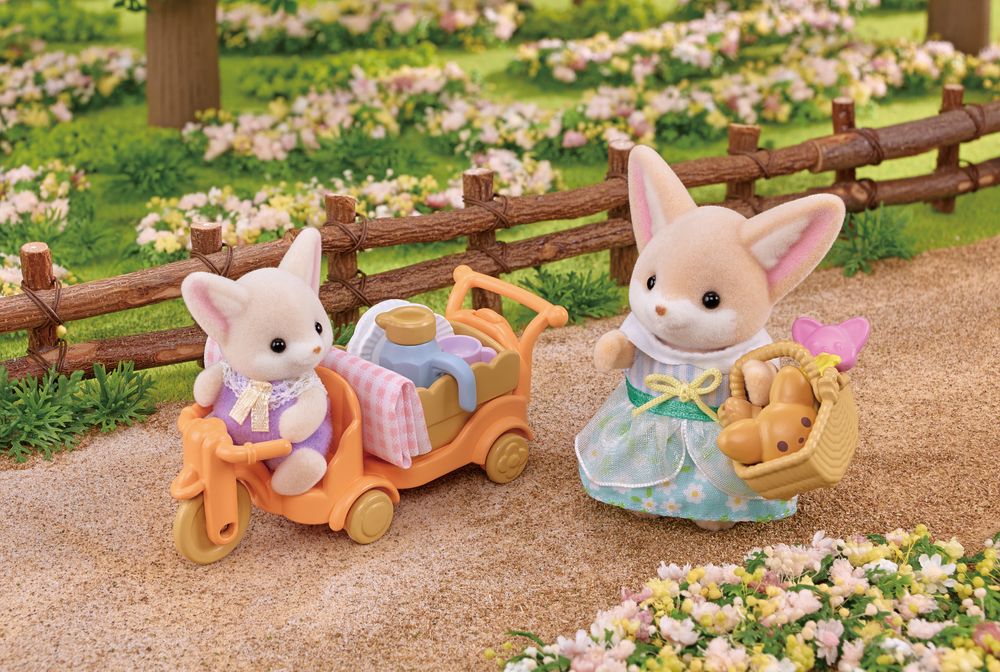Sylvanian Families Sunny Picnic Set - Fennec Fox Sister & Baby - Image 6