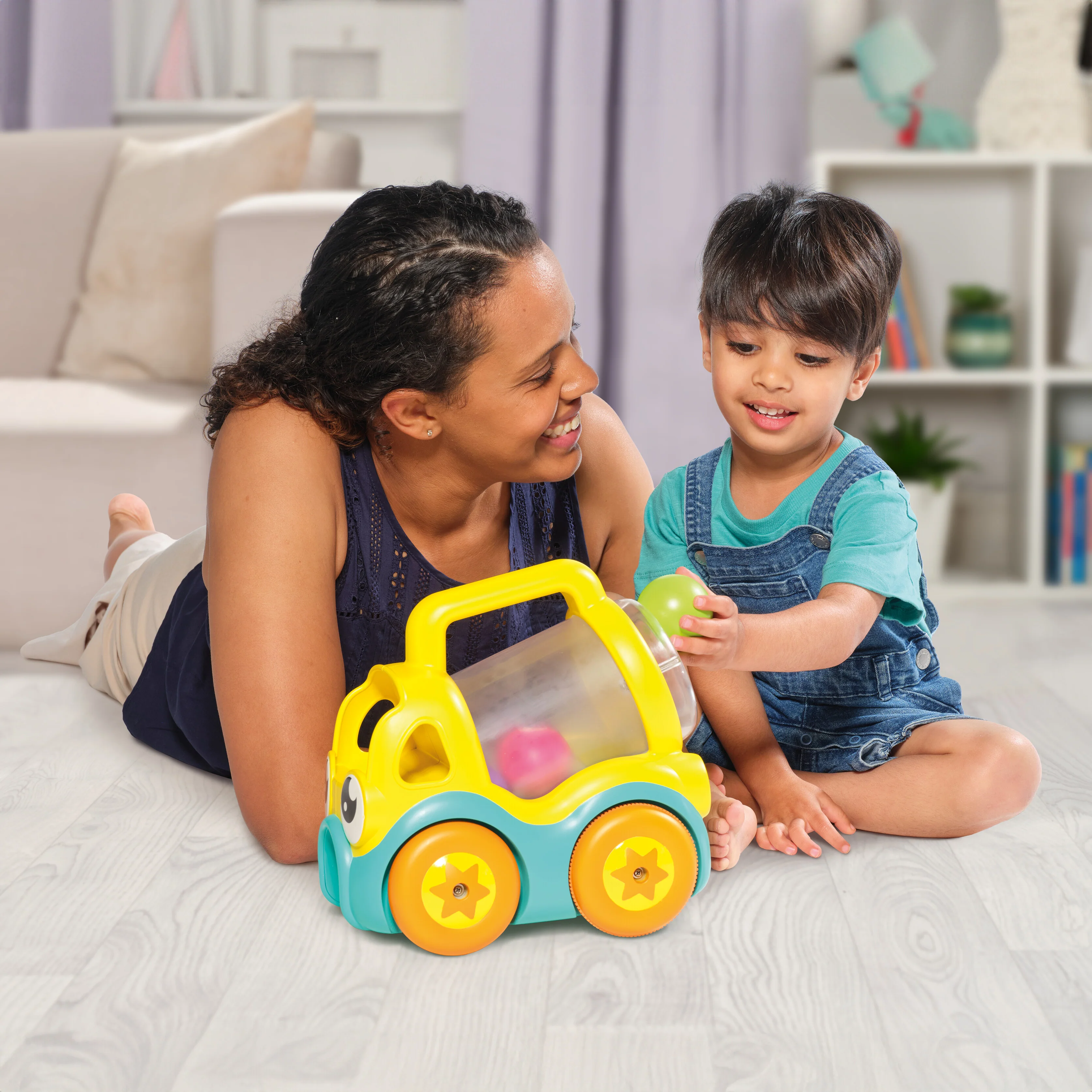 TOMY Toomies Pic & Pop Truck - Image 6