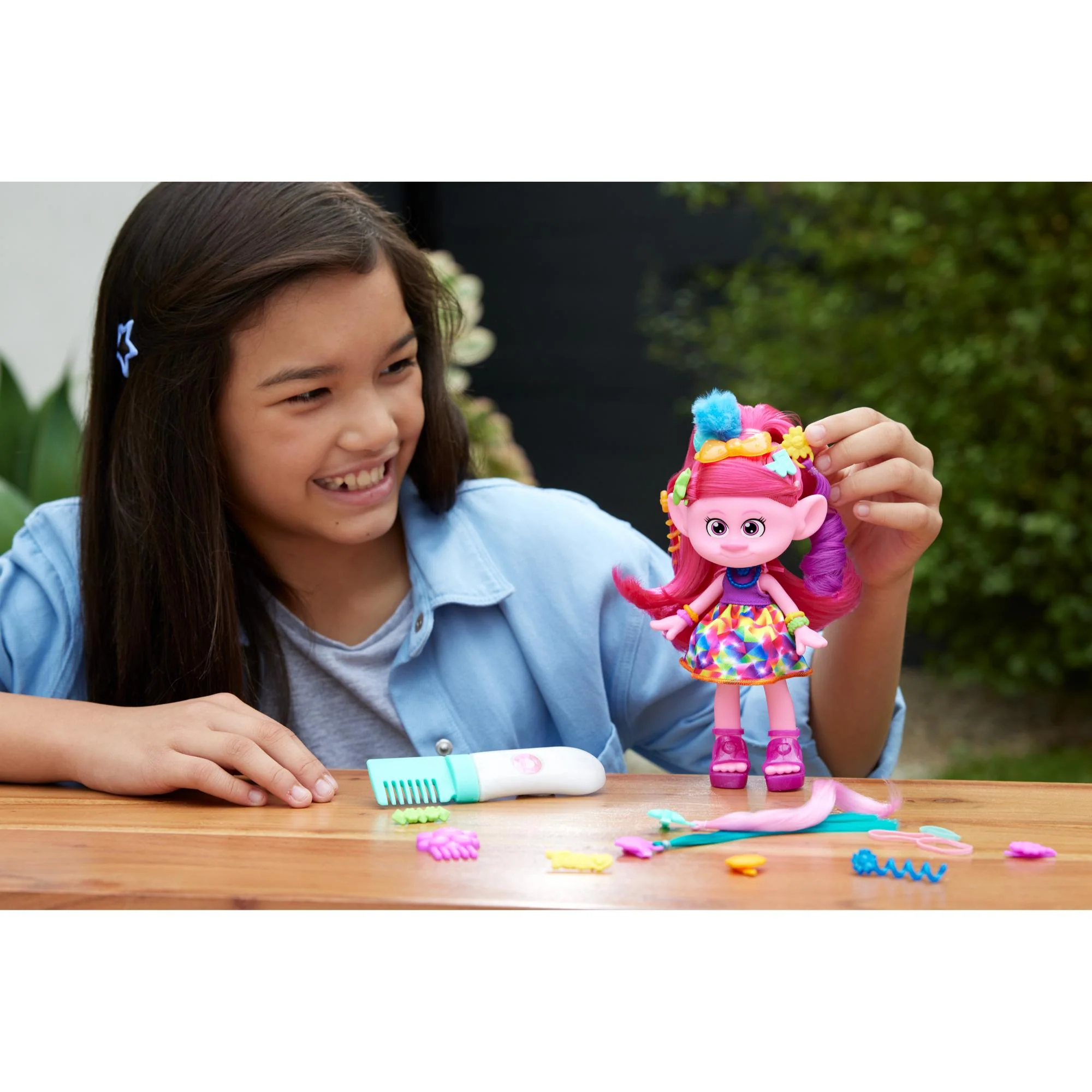 Trolls 3 Band Together Hair-Tastic Queen Poppy Doll - Image 6