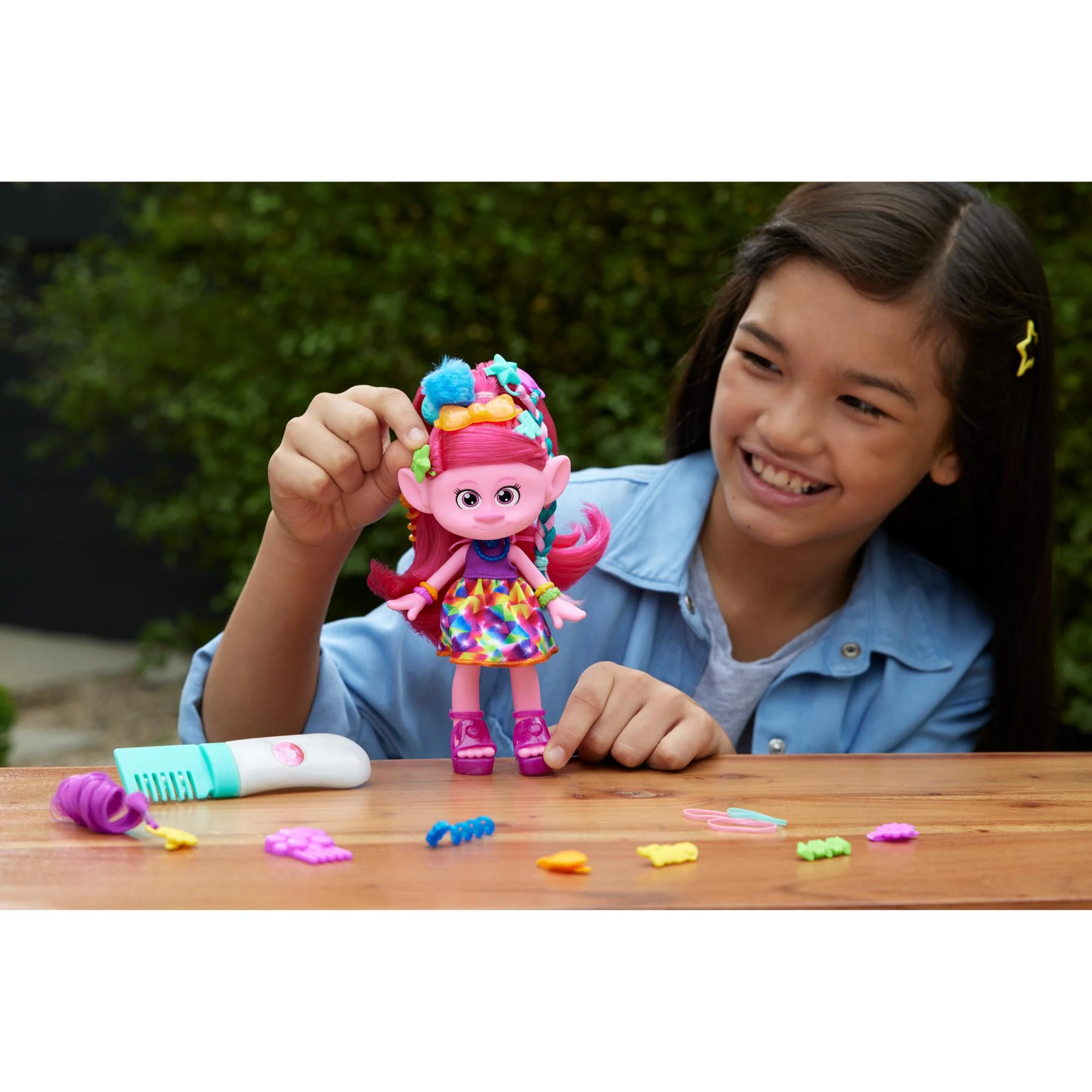 Trolls 3 Band Together Hair-Tastic Queen Poppy Doll - Image 7
