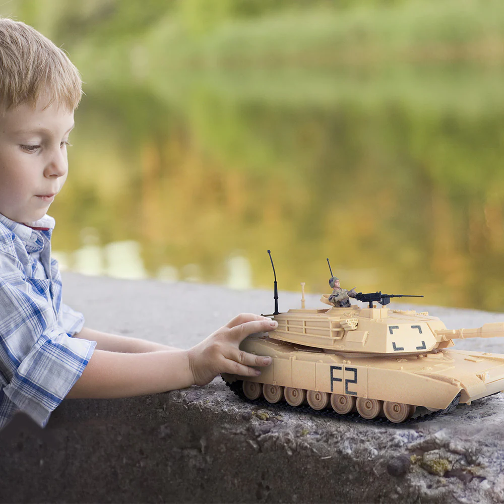 World Peacekeepers 1:18 Combat Tank - Image 5